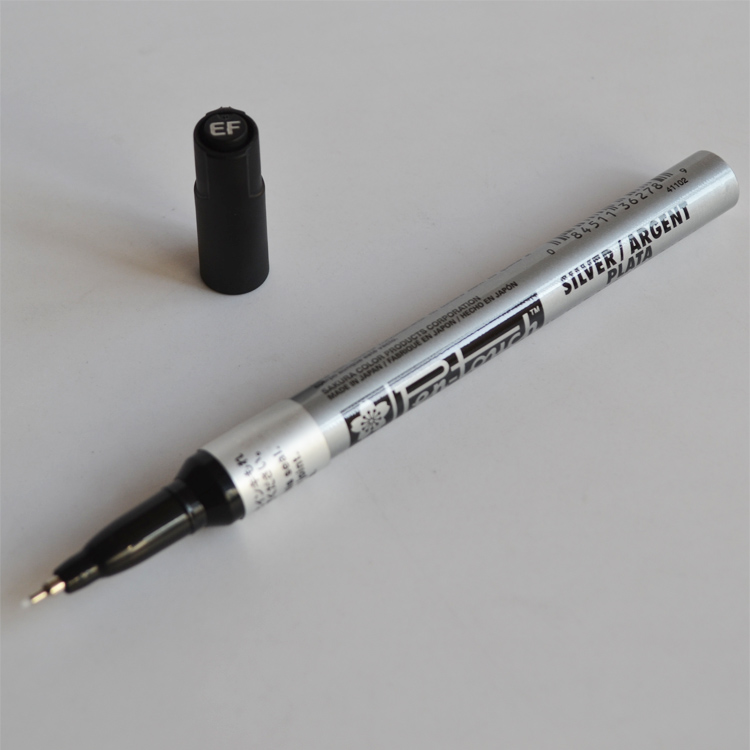 日本樱花油漆笔0.7mm白色高光笔极细油漆记号笔标记笔42100